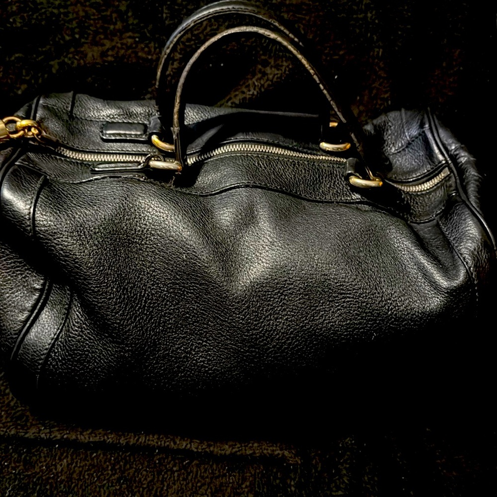 Gucci, Boston, leather bag large can use for traveling, etc